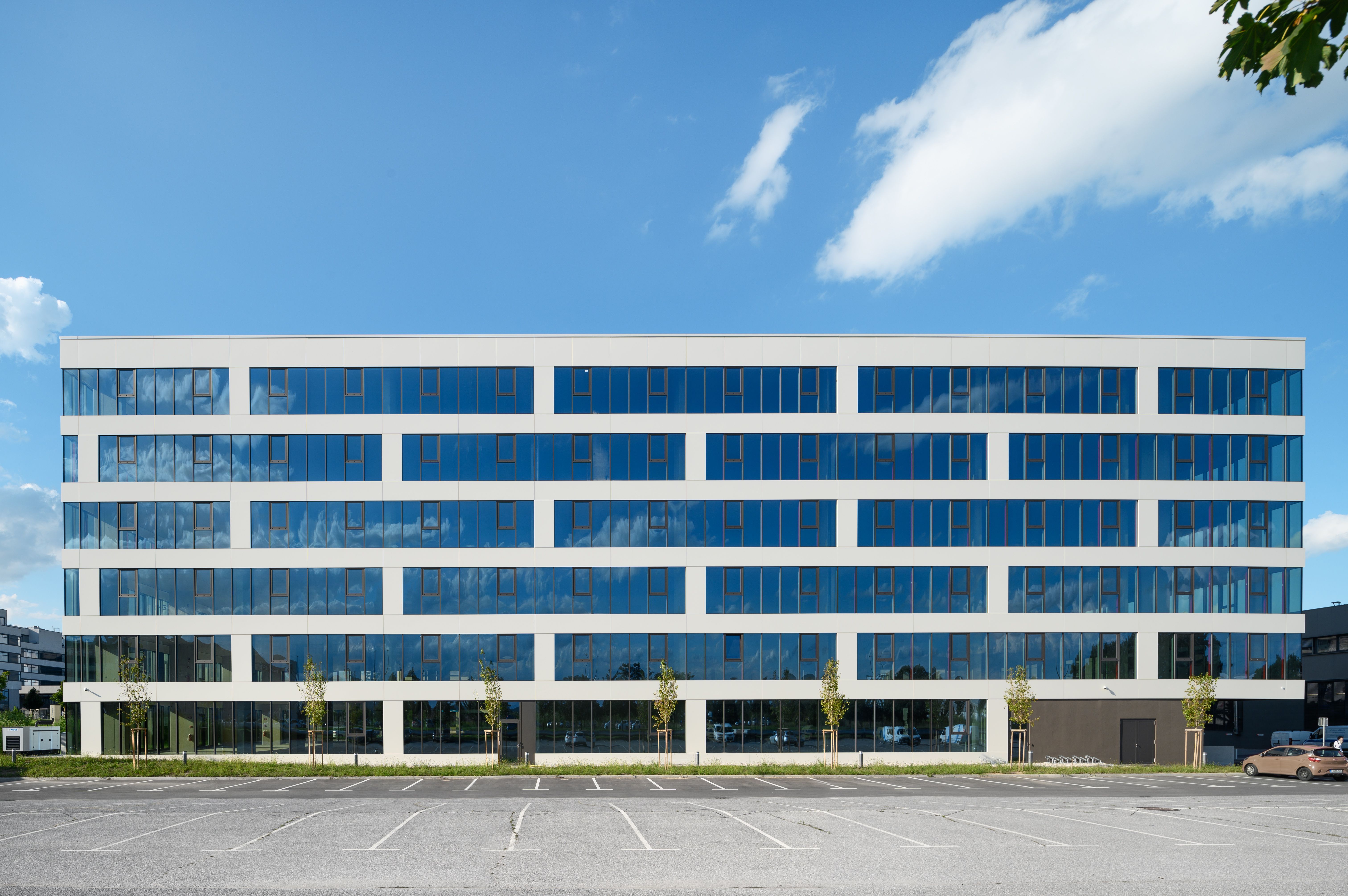 Ponudba nepremičnin