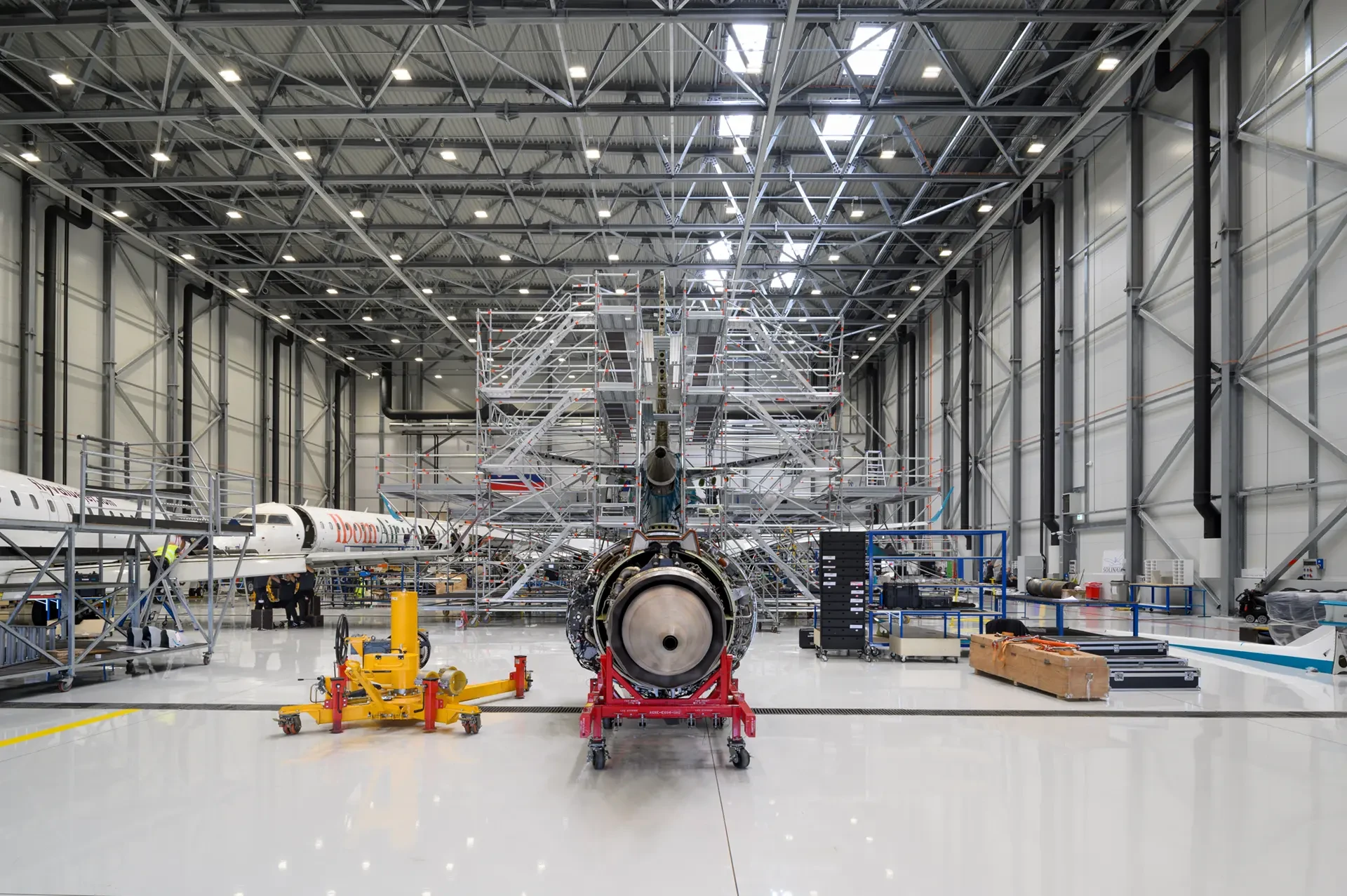 Solinair hangar kambic KAM1786 2606